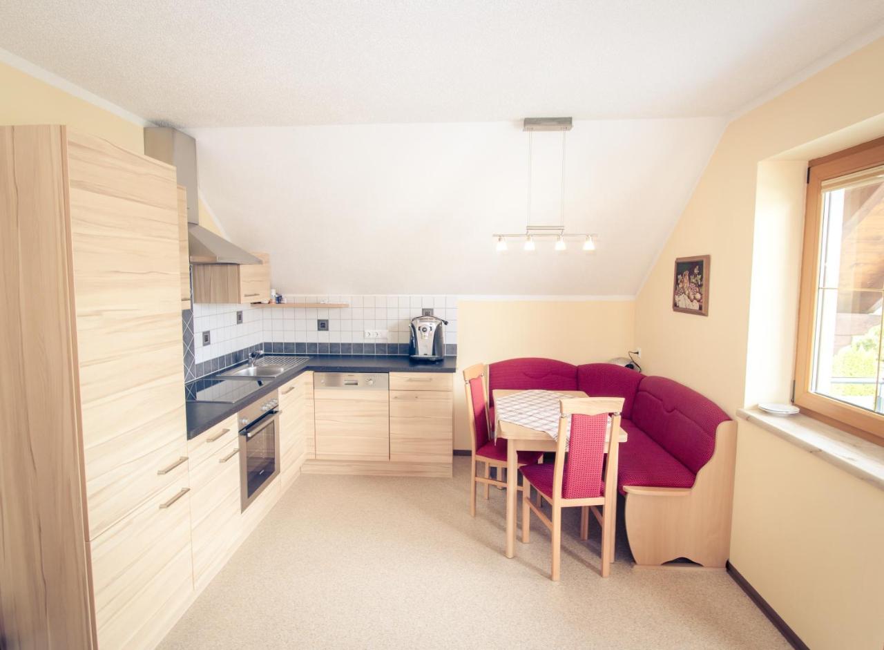 Ferienhaeuser Inge Und Seeblick Apartmán *